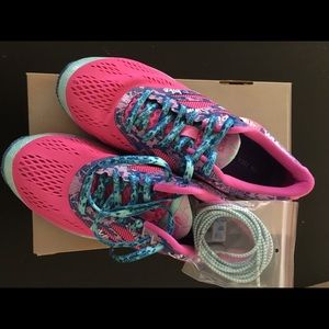 ASICS women’s GEL Noosa Tri 10 Running Shoes